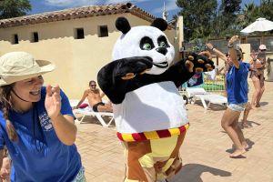 La mascote du Camping site de gorge vent à Fréjus